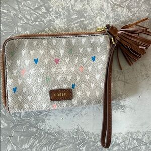 Fossil Heart Half Zip wristlet wallet